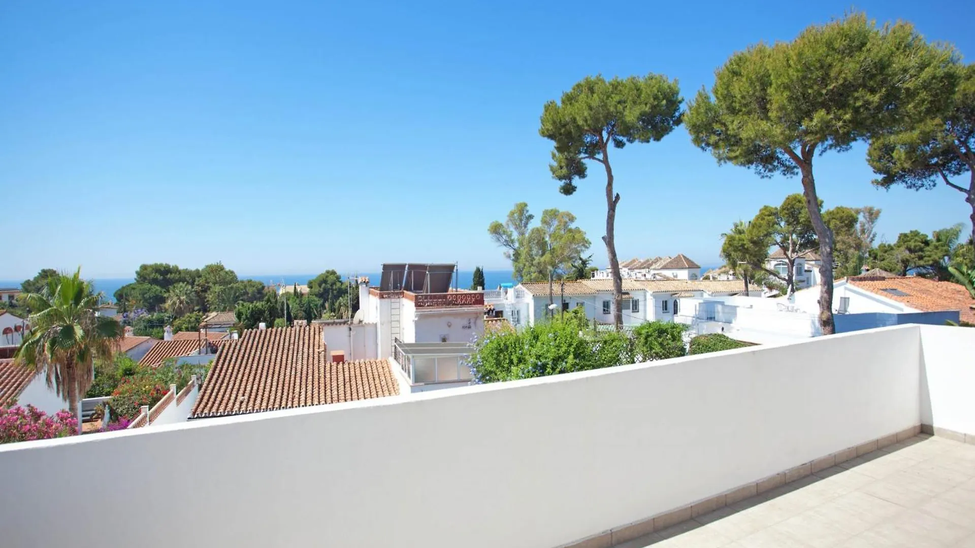 Modern Villa Near Costabella Beach Marbella 0*,