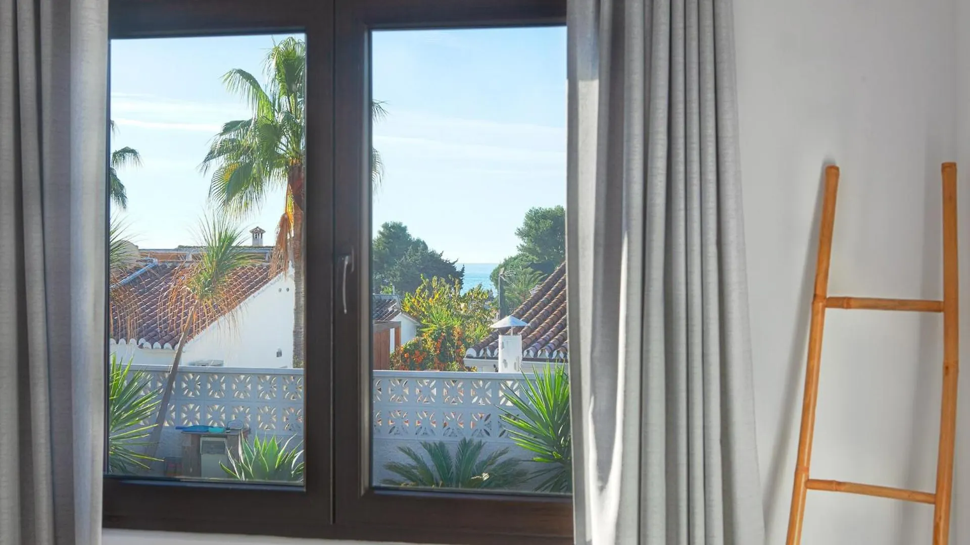 Modern Villa Near Costabella Beach 마르베야 스페인